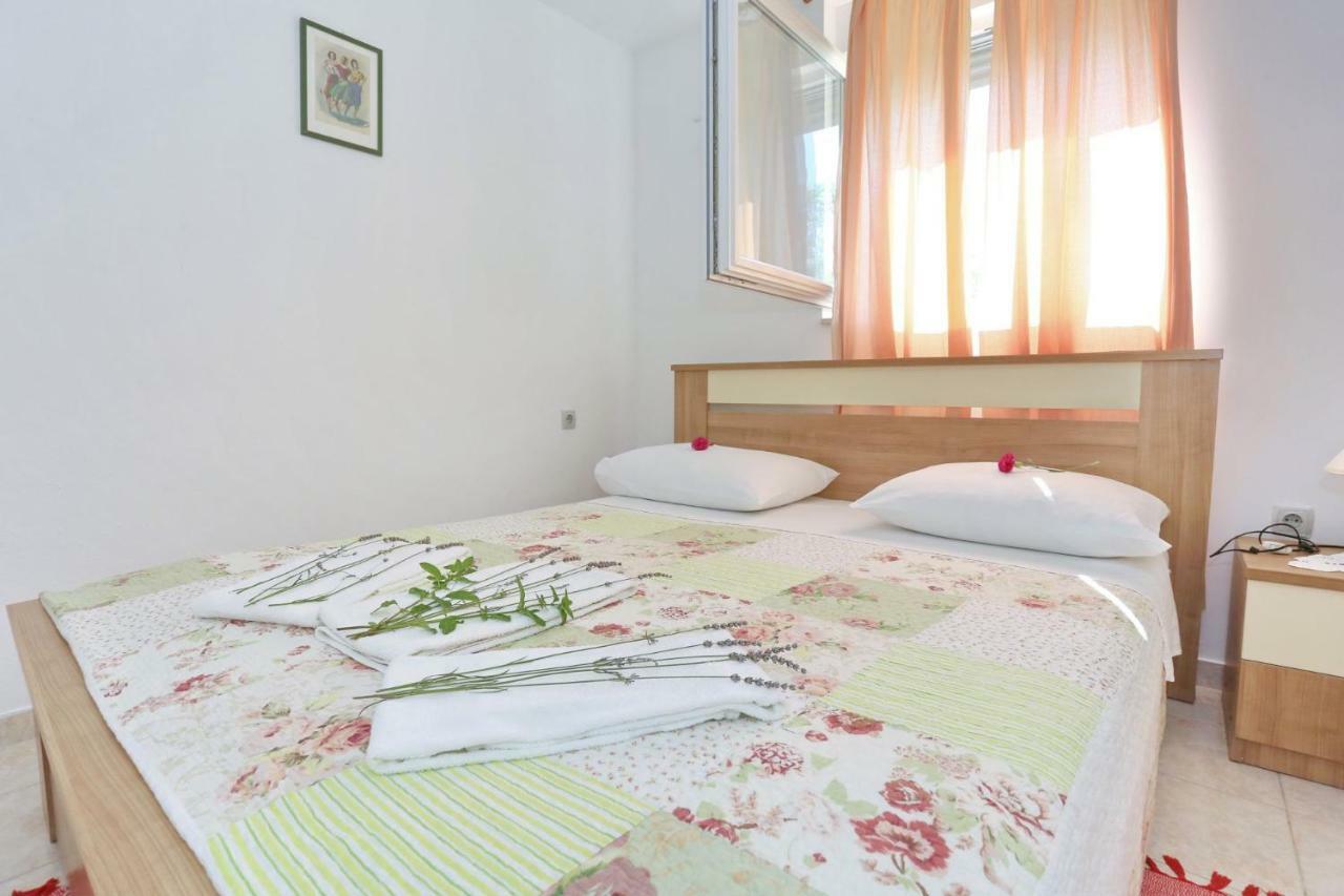 Apartments Romansa Zaton  Exterior photo