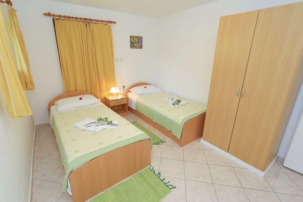 Apartments Romansa Zaton  Exterior photo